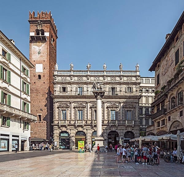 Piazza delle Erbe Verona